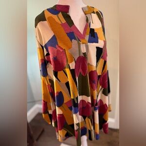 NWT Dear Scarlett Women's Boutique Abstract Floral Tunic Blouse Long Sleeves XL